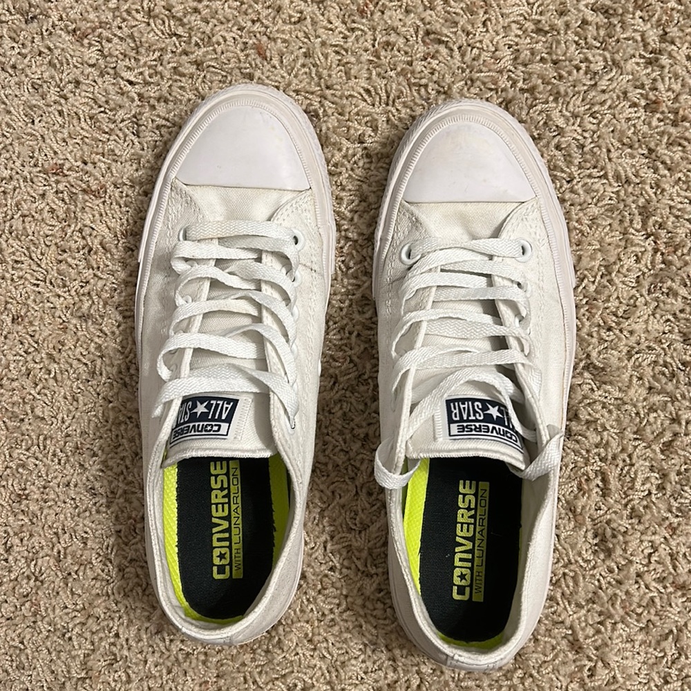 White Converse: Size: 6M & 8W